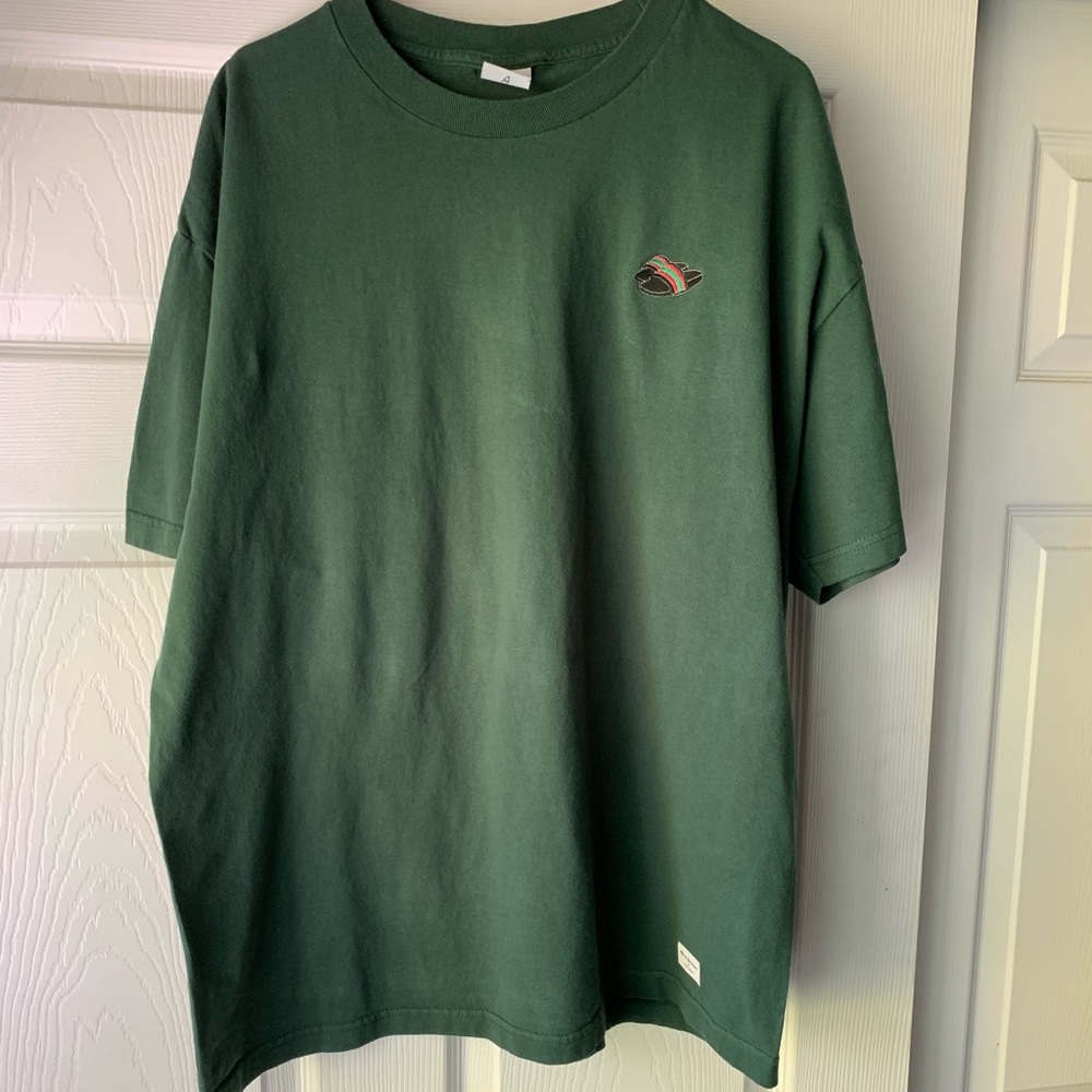 gucci flip flop t-shirt
